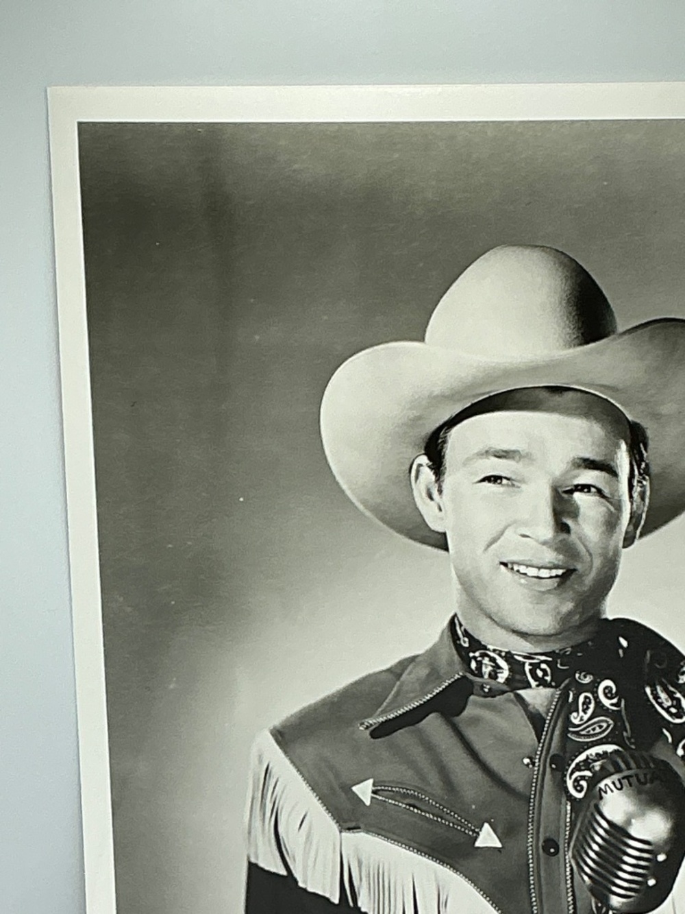 Roy Rogers Glossy Photo 8x10 Singing Cowboy Mutual Microphone Western - Picture 2 of 6